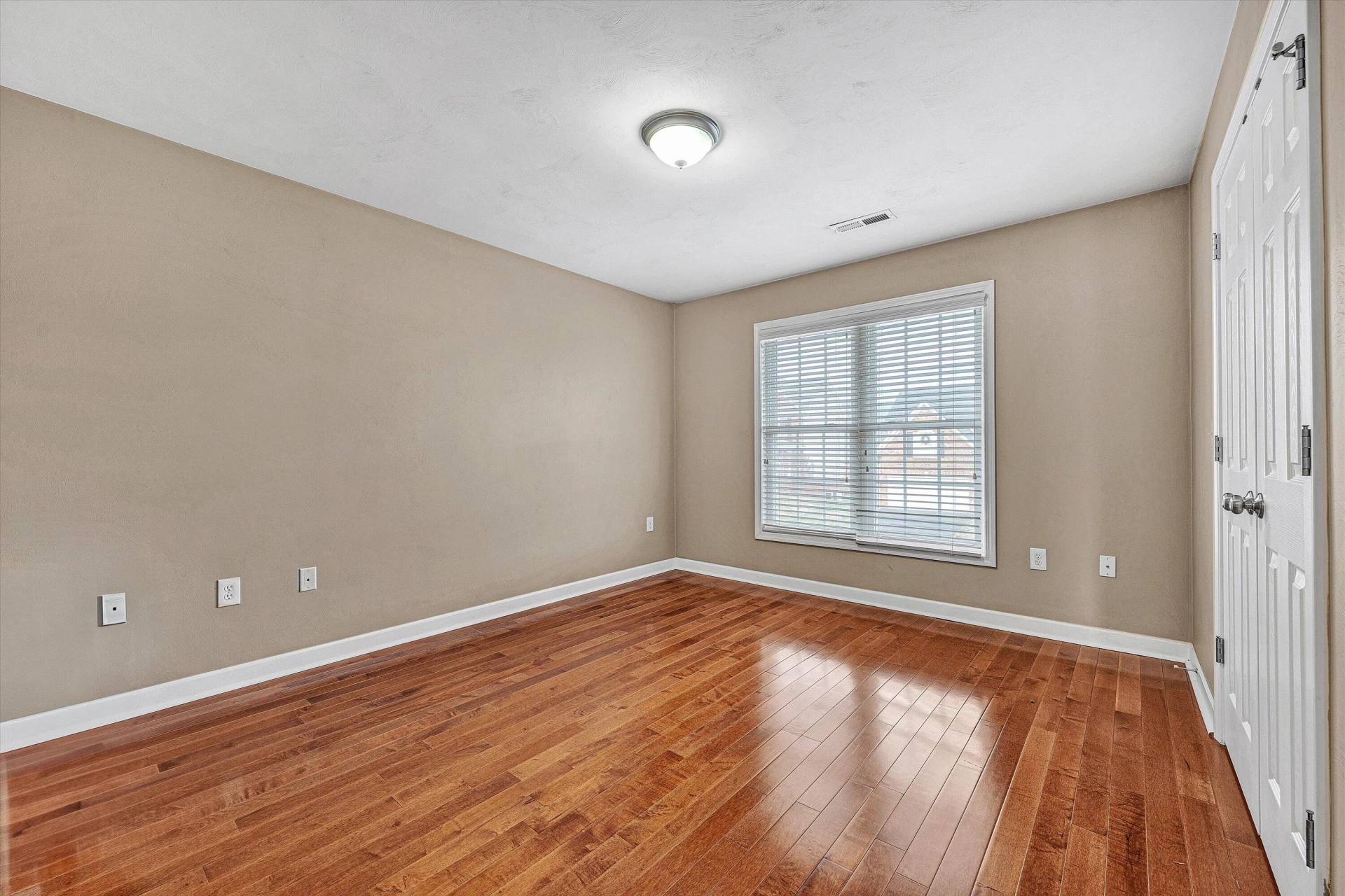 2158 River Oaks DR - Photo 34
