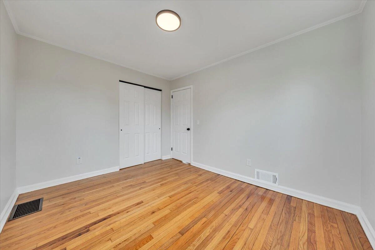 1004 26th ST - Photo 14