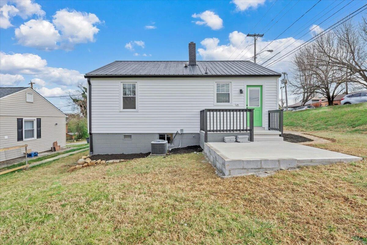1004 26th ST - Photo 22