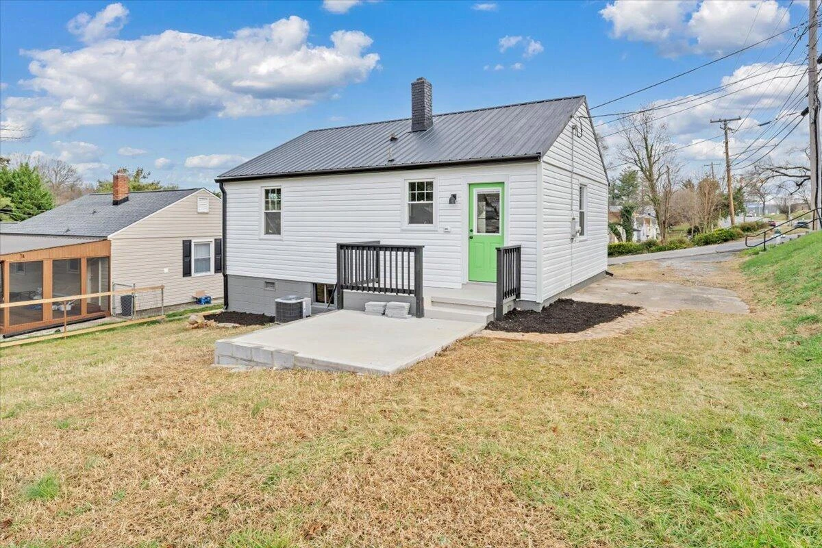 1004 26th ST - Photo 24