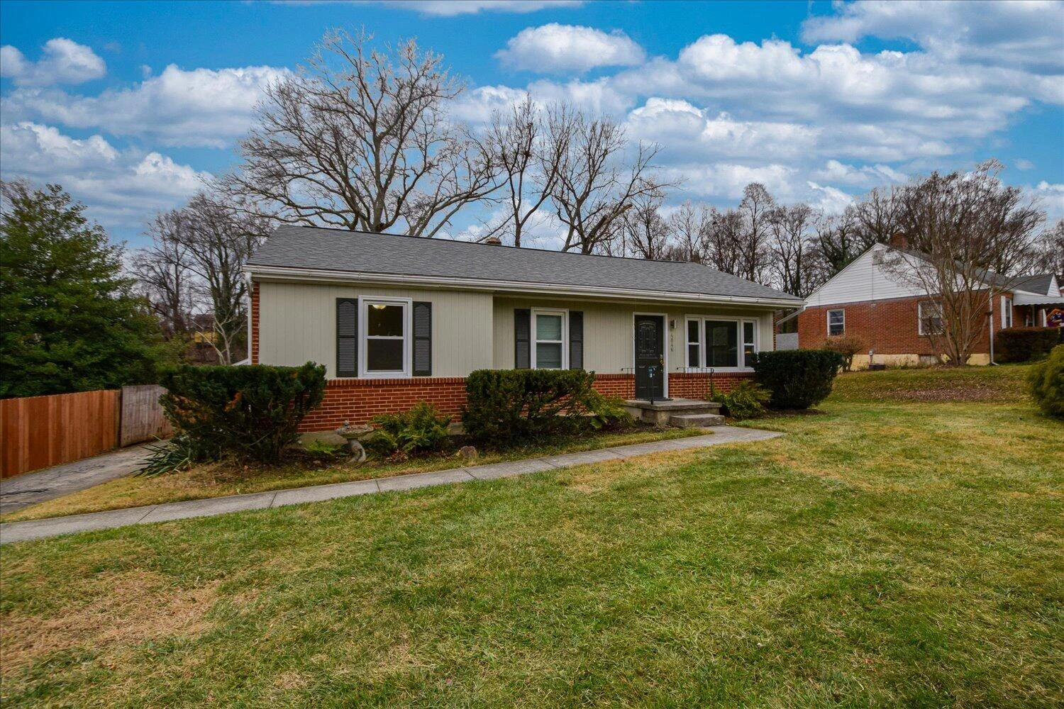 4846 Showalter RD
