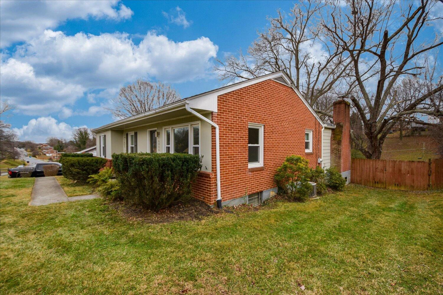 4846 Showalter RD - Photo 23