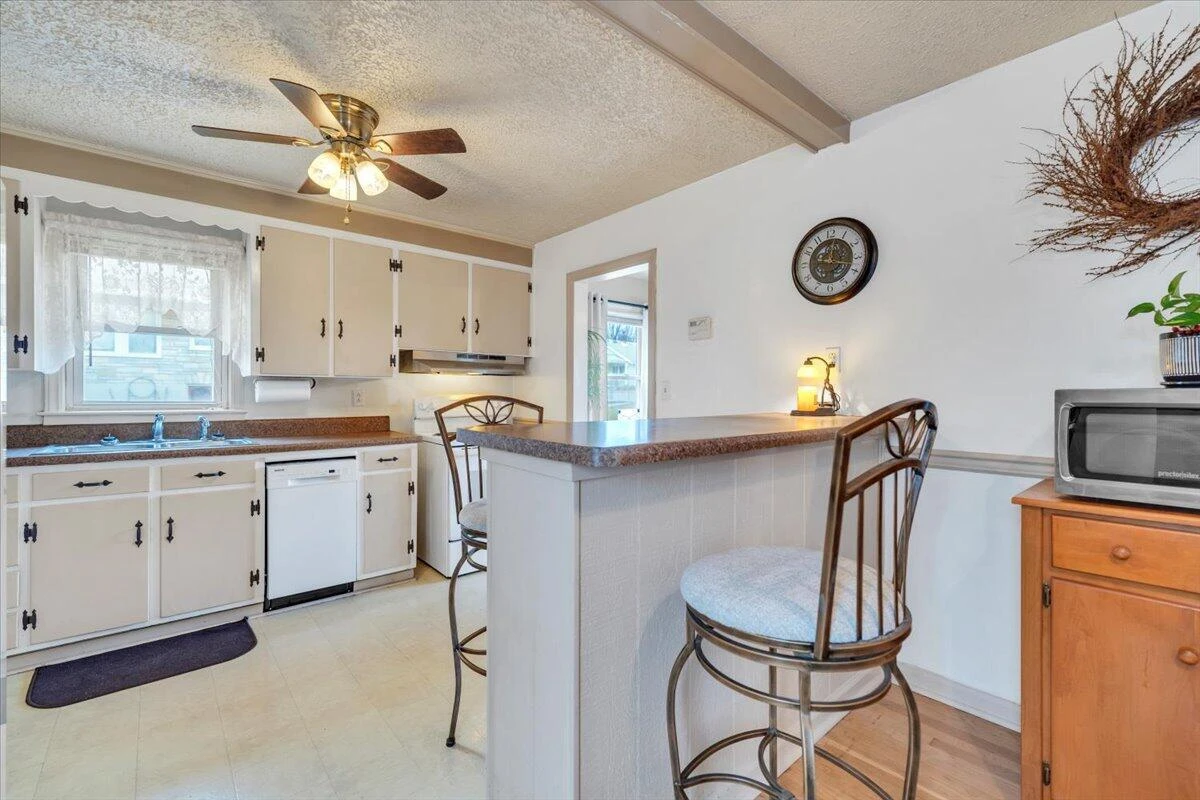 1319 Pechin AVE - Photo 14