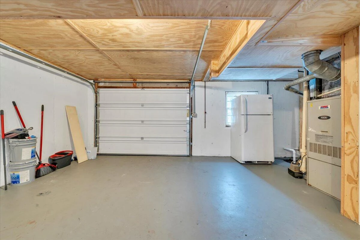 2540 Mcvitty RD - Photo 34