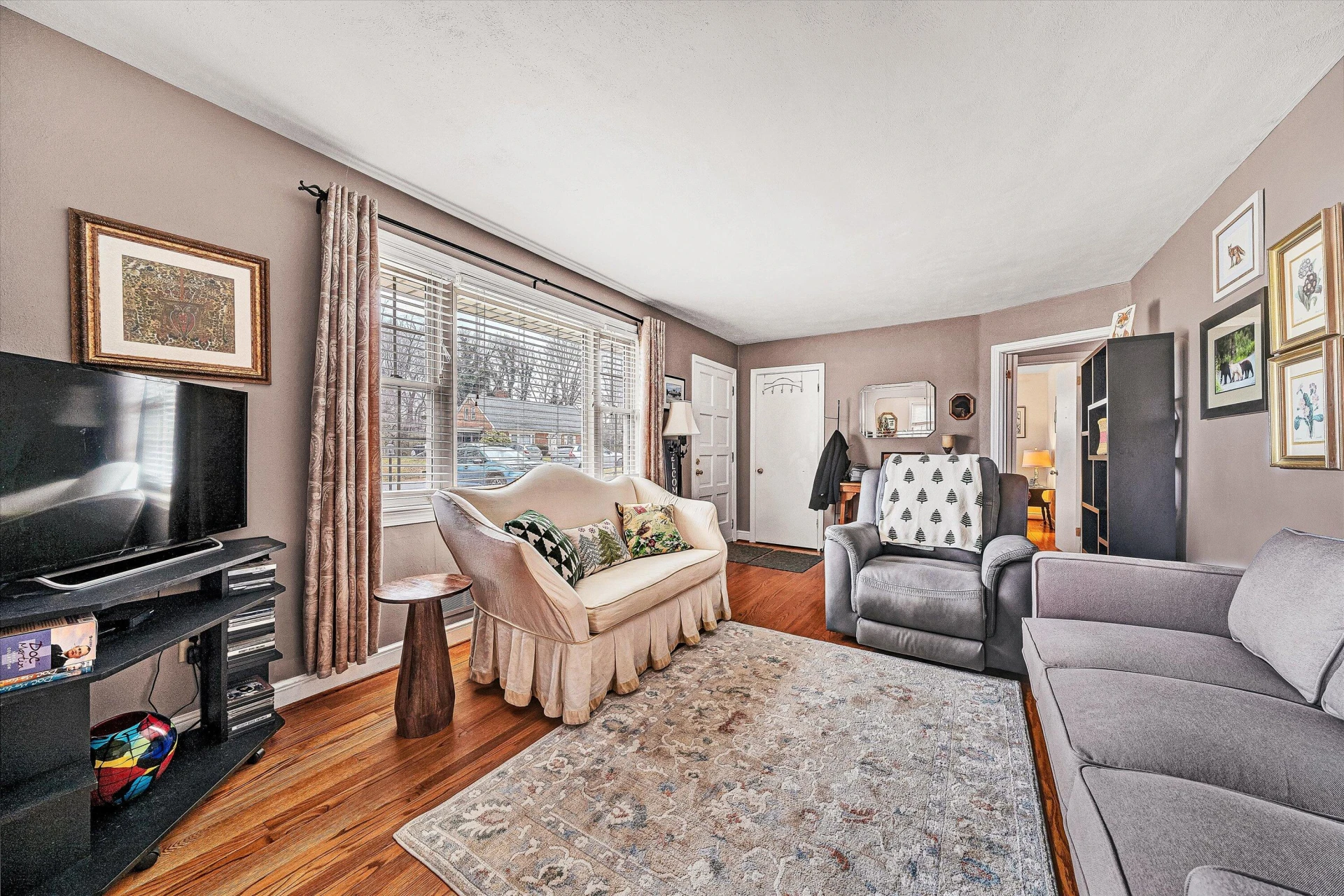 3238 Brandywine AVE - Photo 4