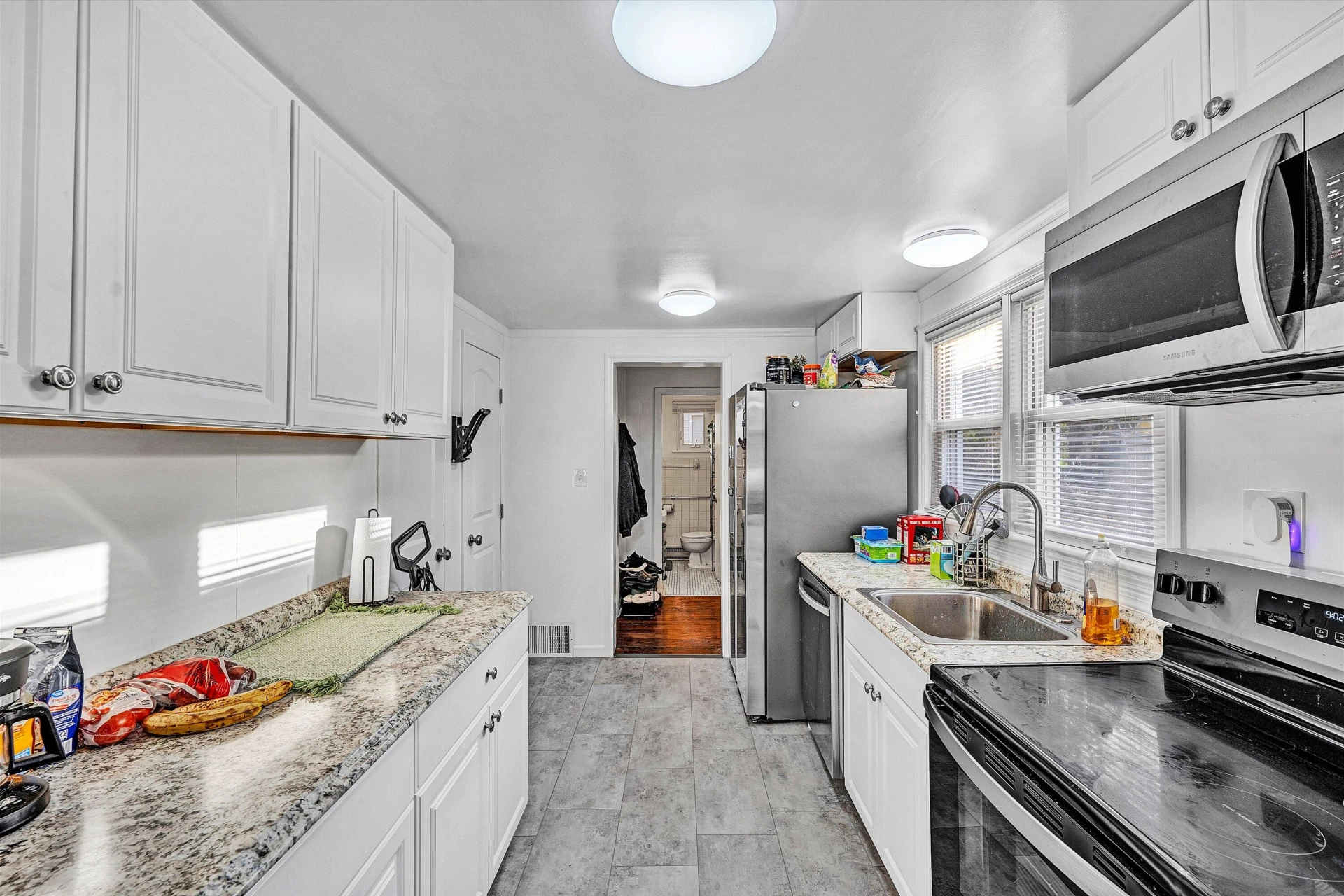 3015 KENNEDY ST - Photo 12
