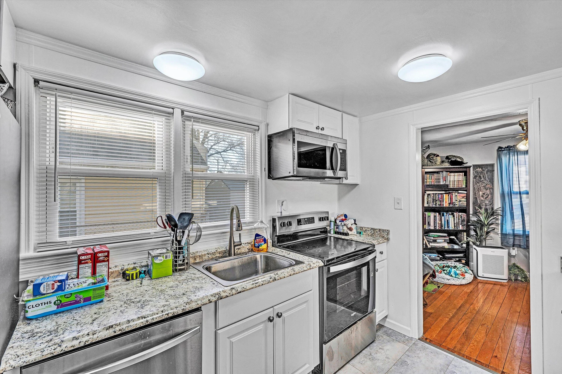 3015 KENNEDY ST - Photo 13