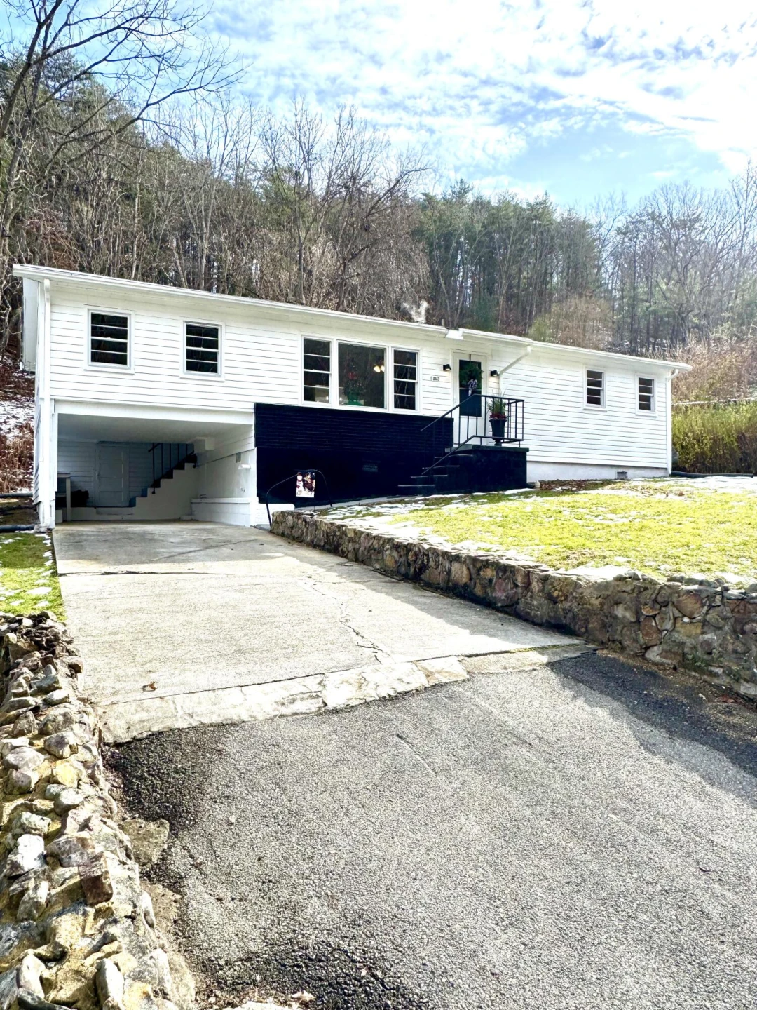 3193 Pitzer Ridge RD