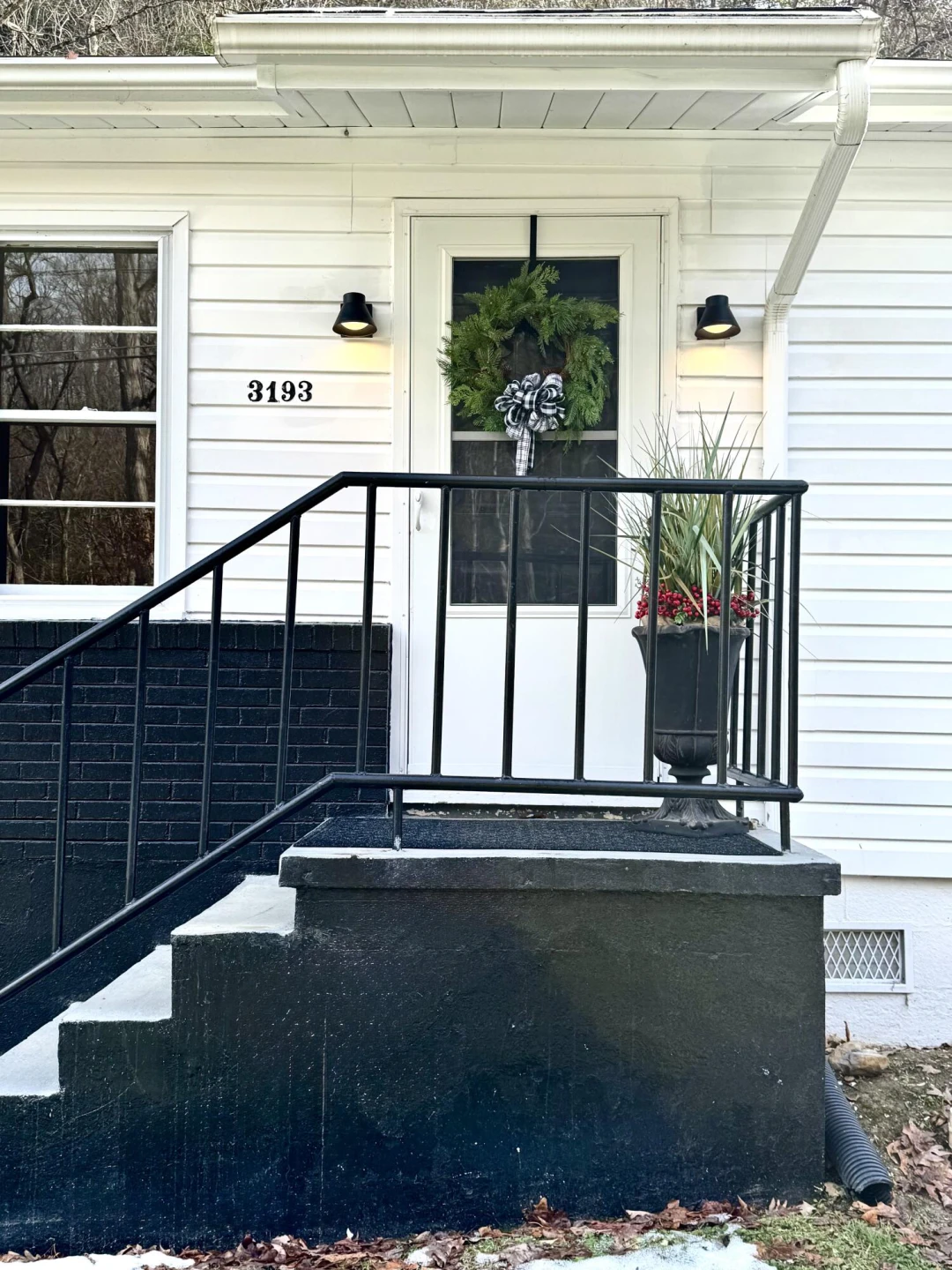 3193 Pitzer Ridge RD - Photo 4