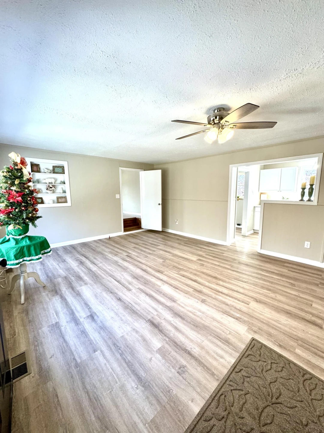 3193 Pitzer Ridge RD - Photo 5