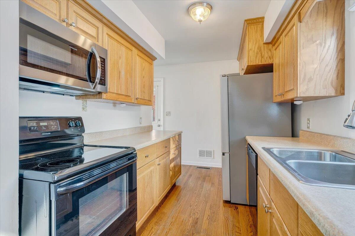 1234 Hamilton TER - Photo 10