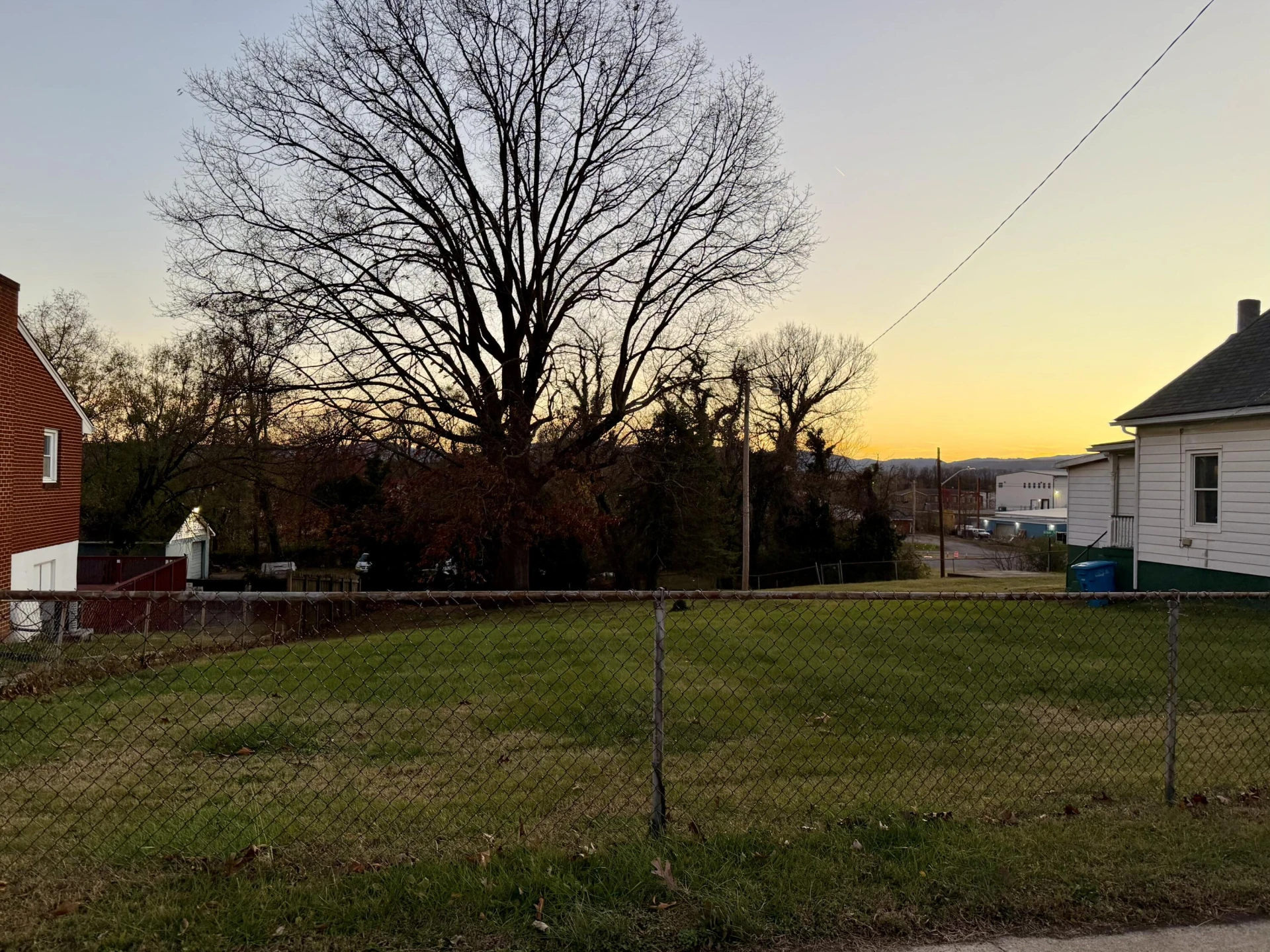 1730 MOORMAN AVE - Photo 2
