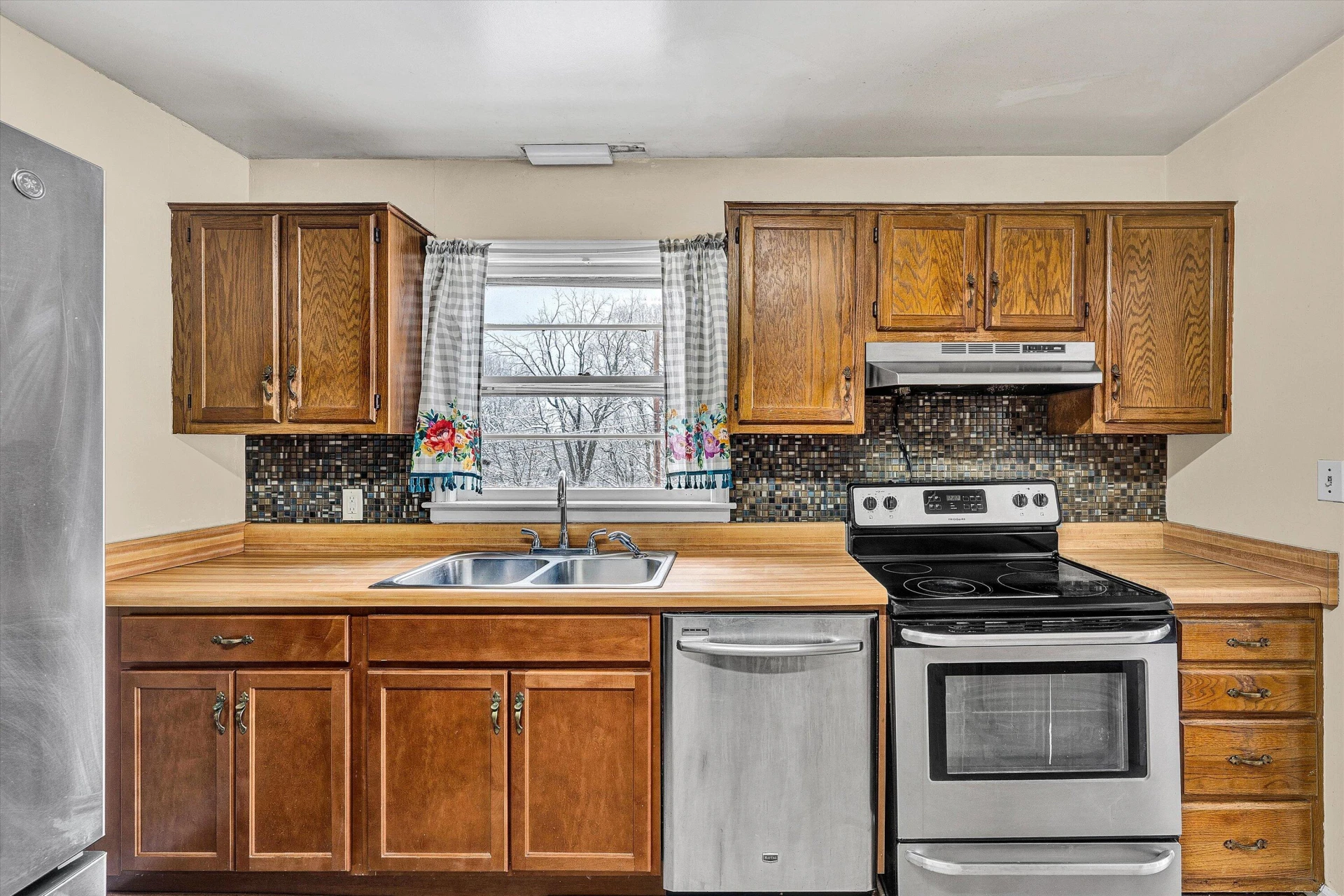 402 Cherryhill RD - Photo 12