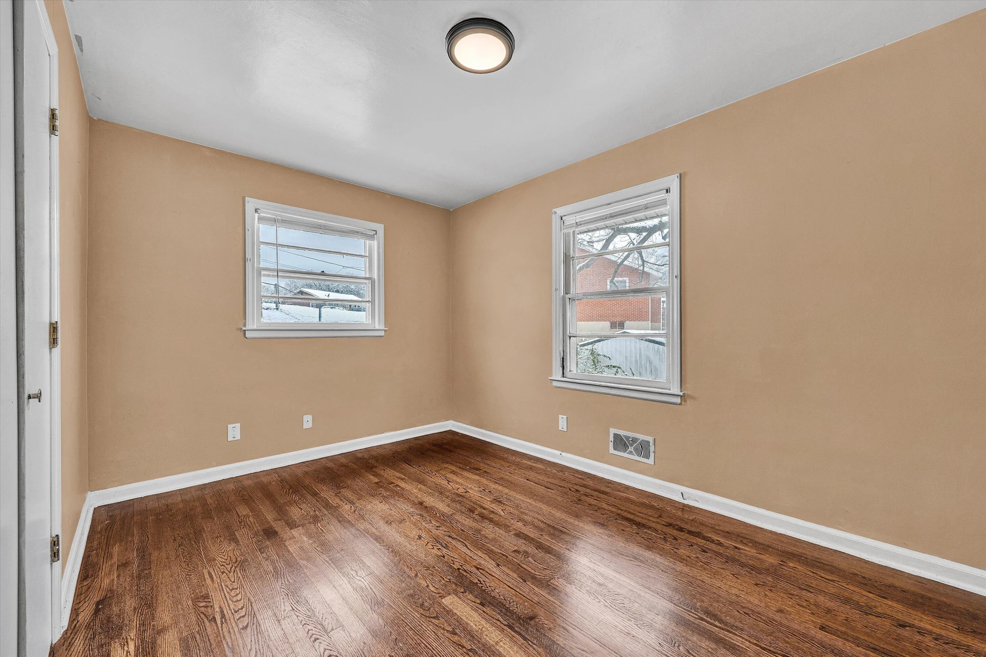 402 Cherryhill RD - Photo 21
