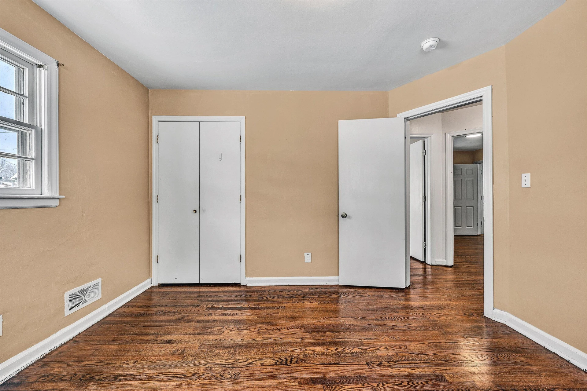 402 Cherryhill RD - Photo 24