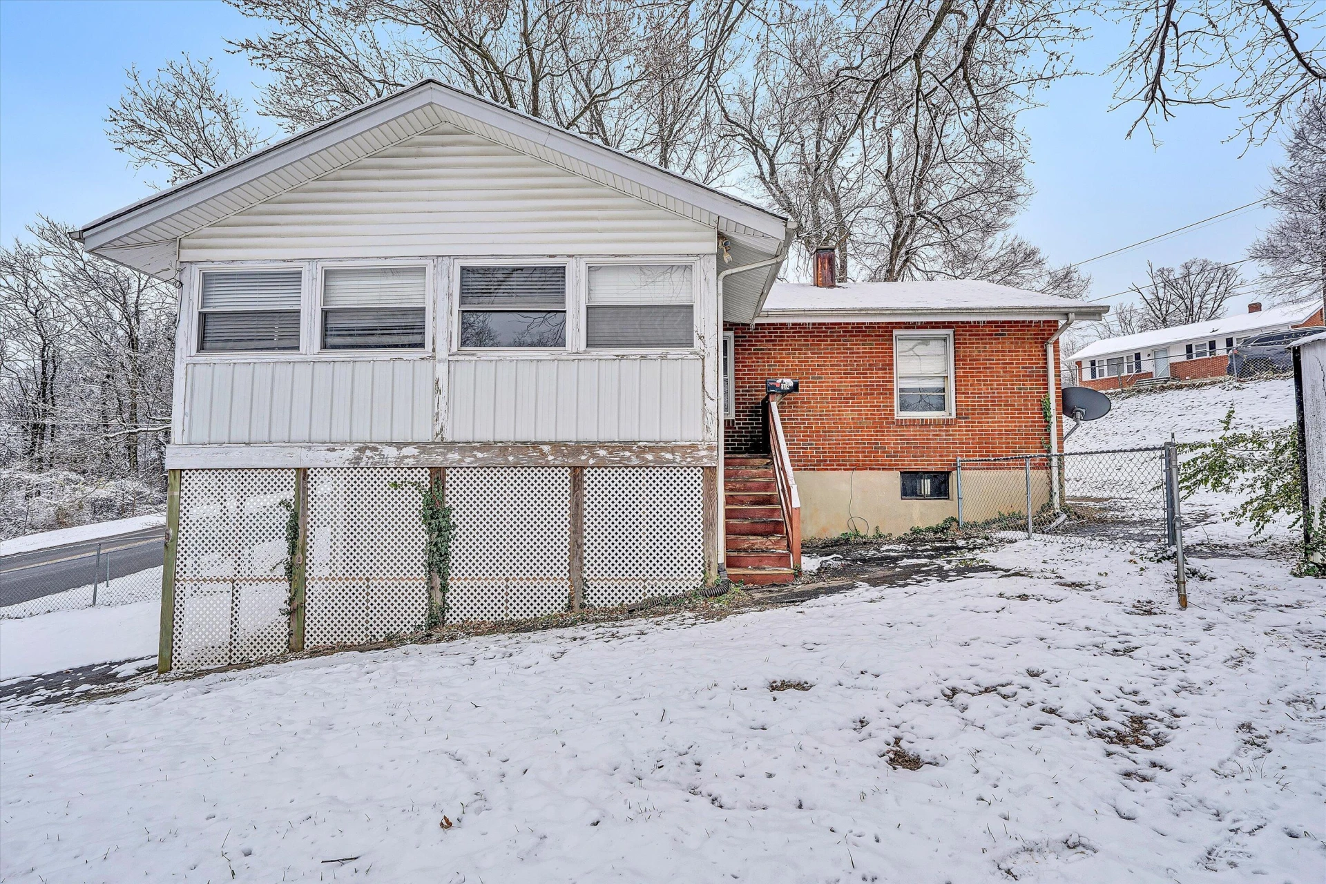 402 Cherryhill RD - Photo 33