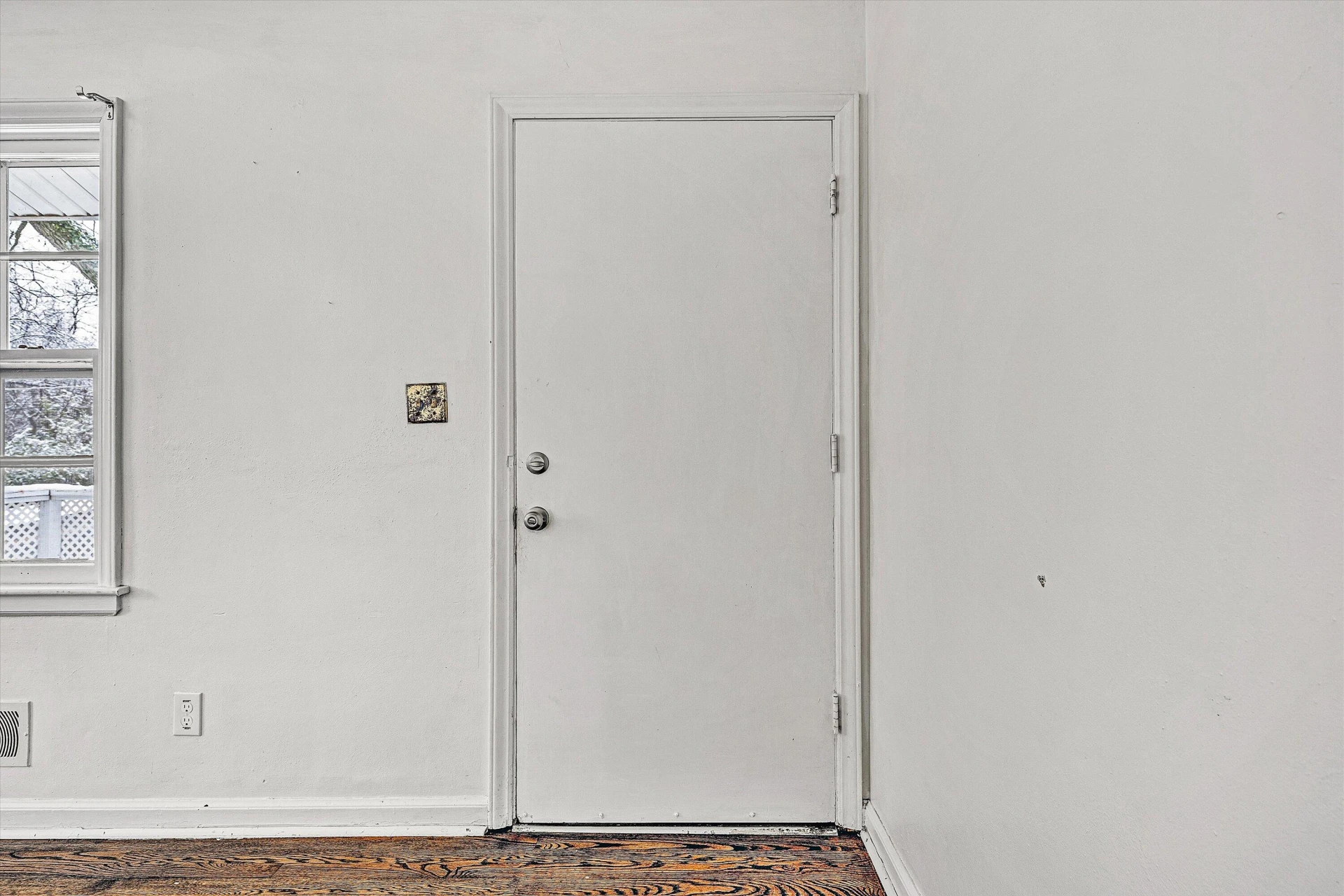 402 Cherryhill RD - Photo 8