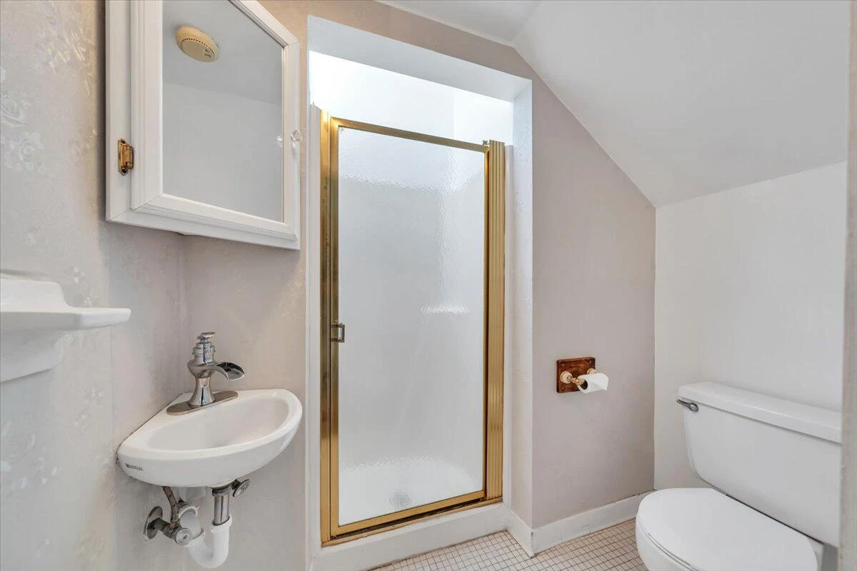621 10th ST - Photo 33