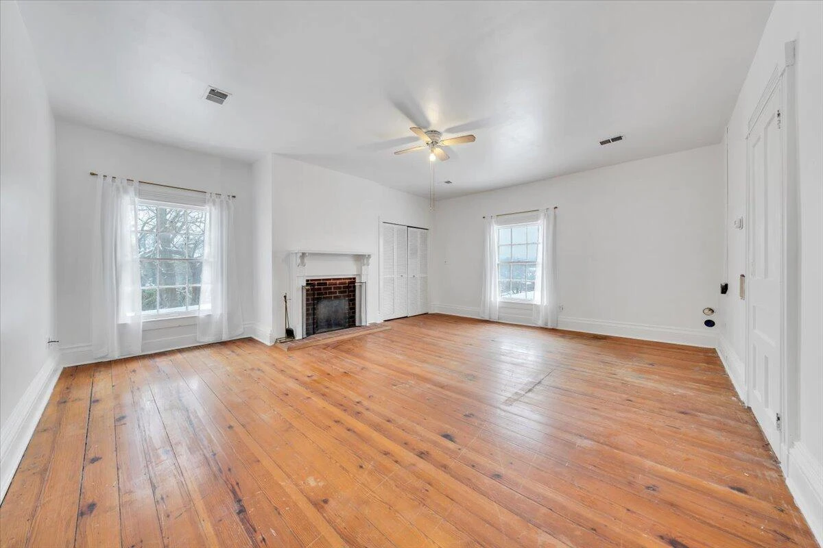 621 10th ST - Photo 38