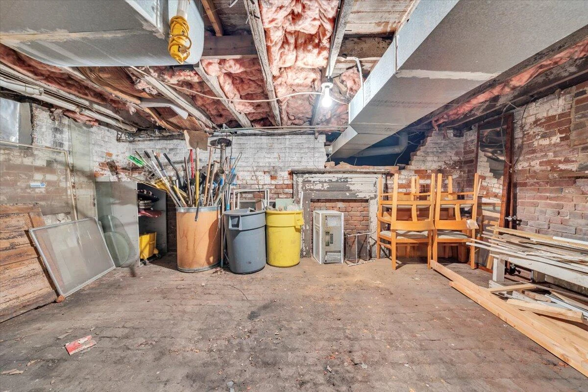 621 10th ST - Photo 43