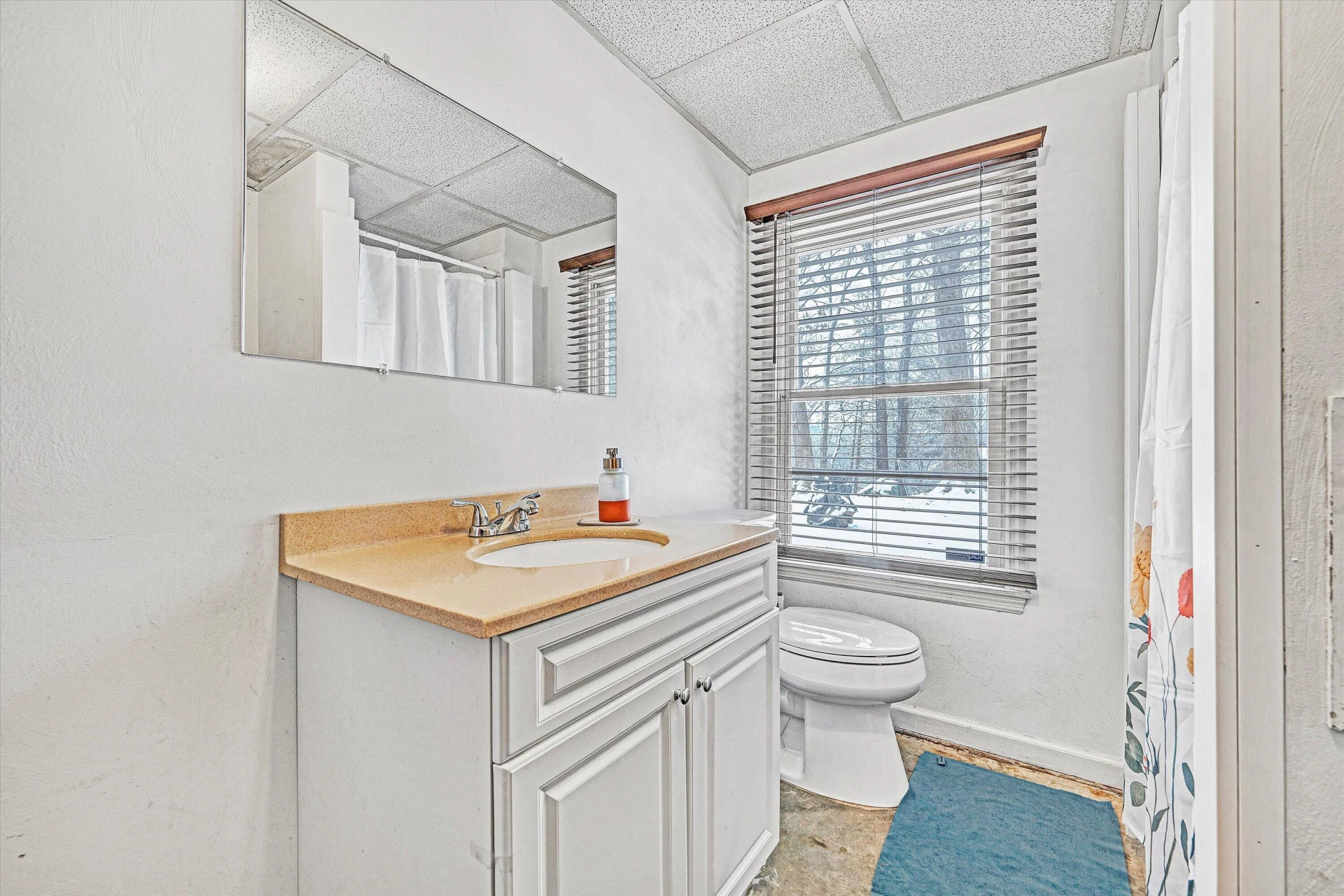 5633 Ferguson DR - Photo 26