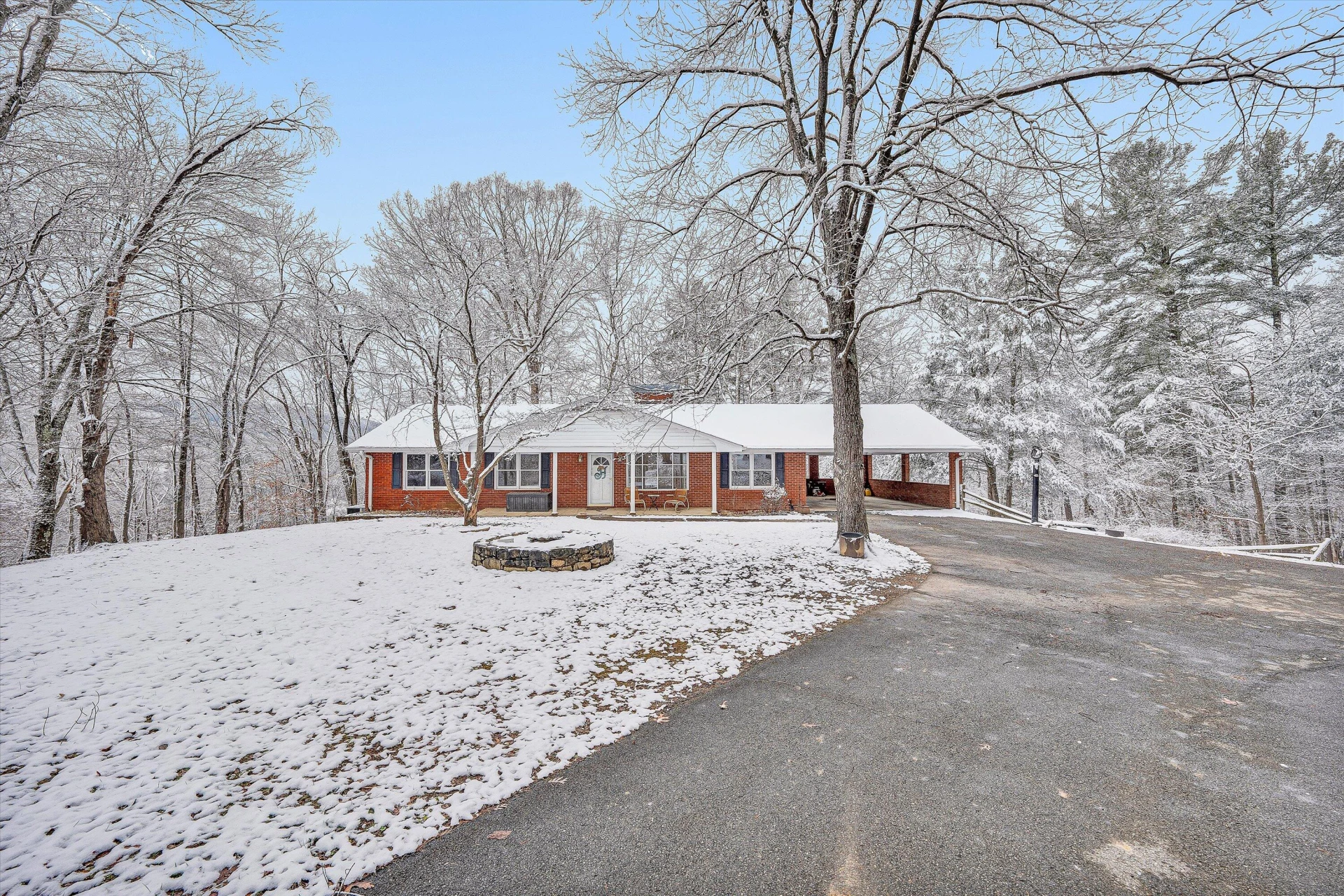 5633 Ferguson DR - Photo 5