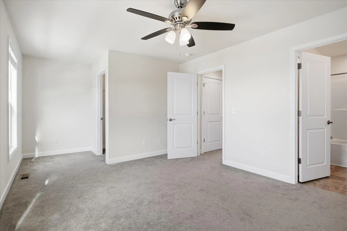 300 Hamilton AVE - Photo 19