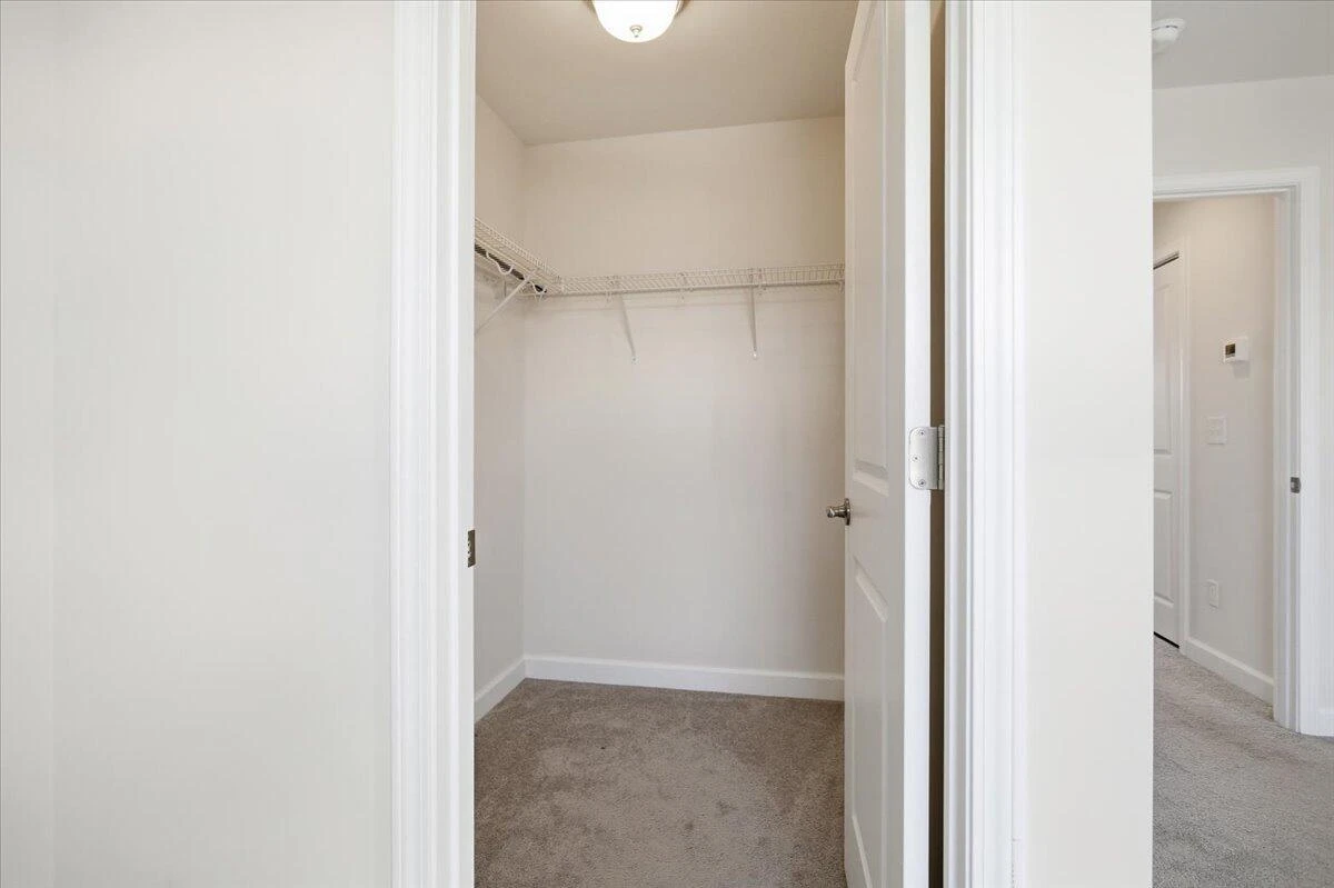 300 Hamilton AVE - Photo 20