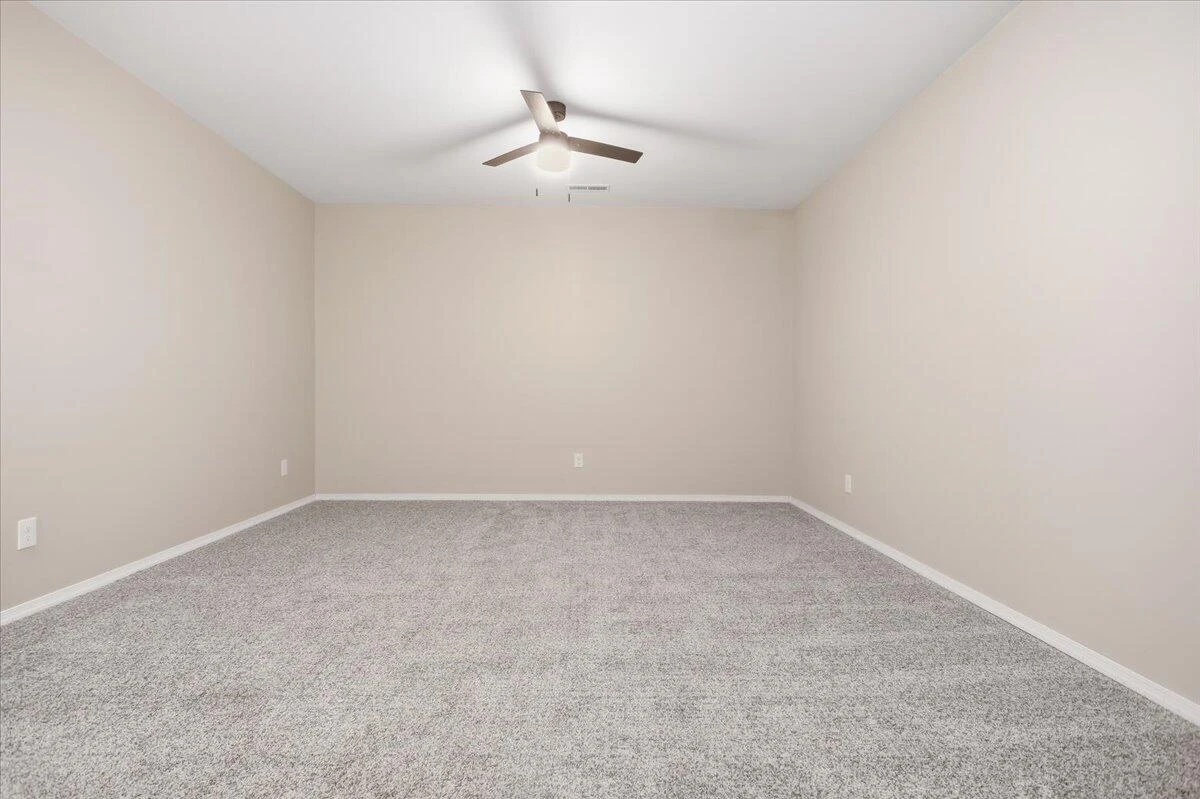 300 Hamilton AVE - Photo 24
