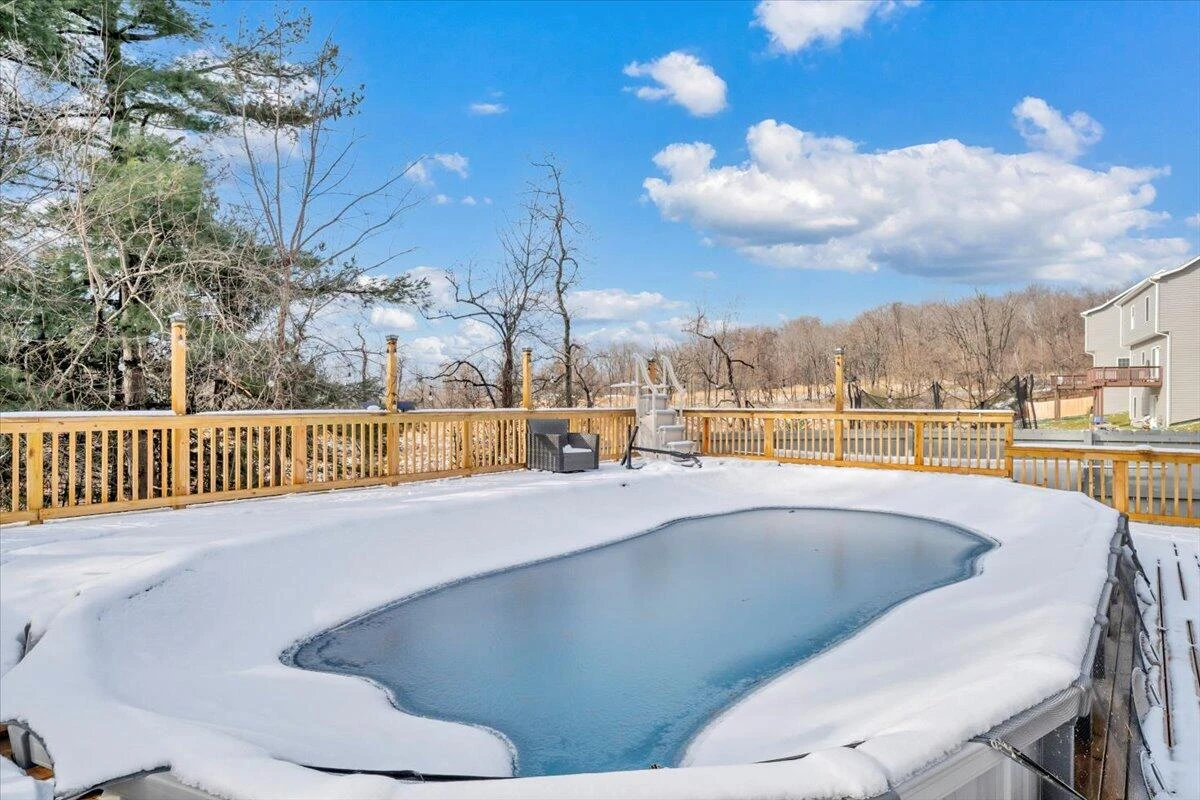 2060 Heys LN - Photo 65