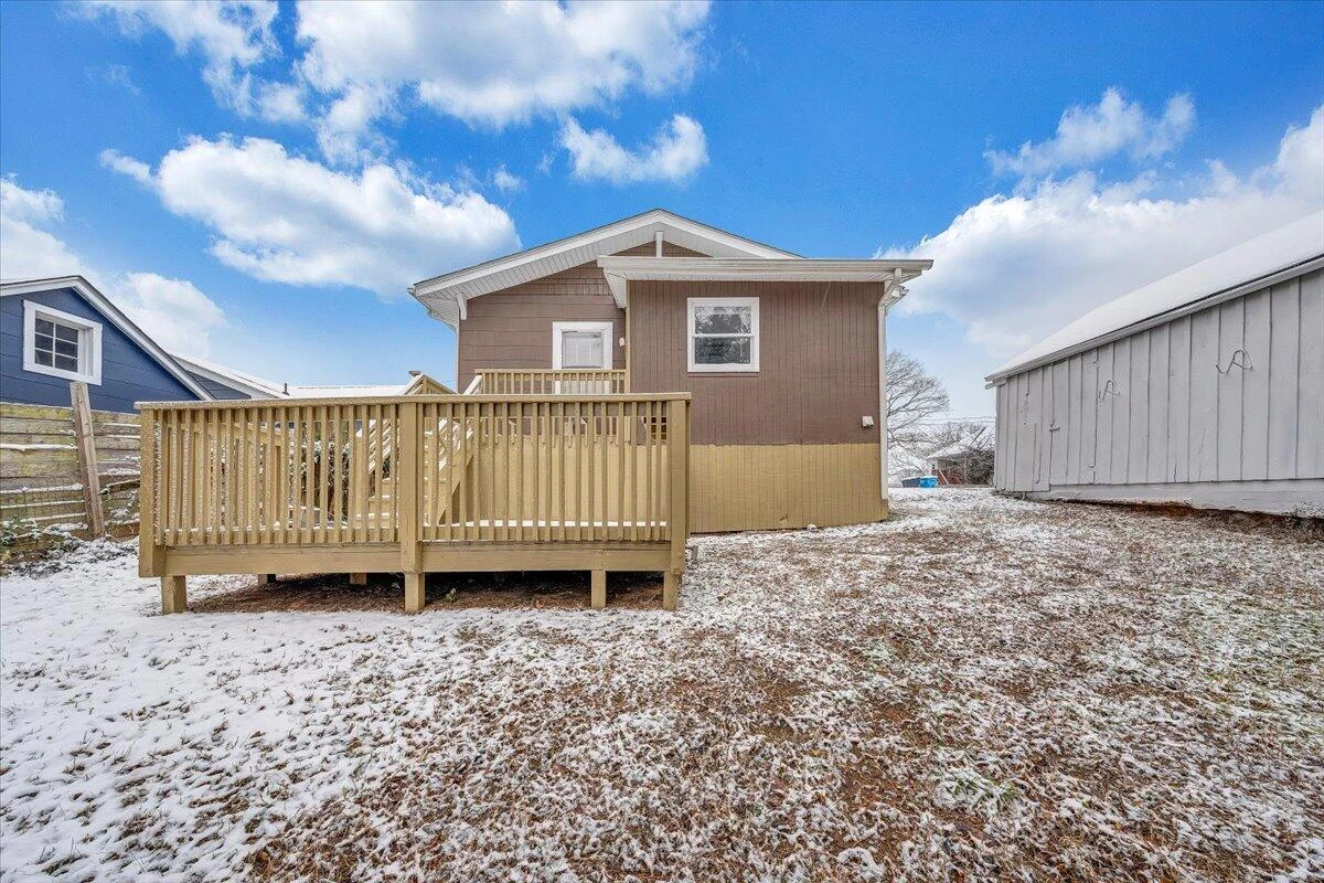 1507 Gladstone AVE - Photo 22
