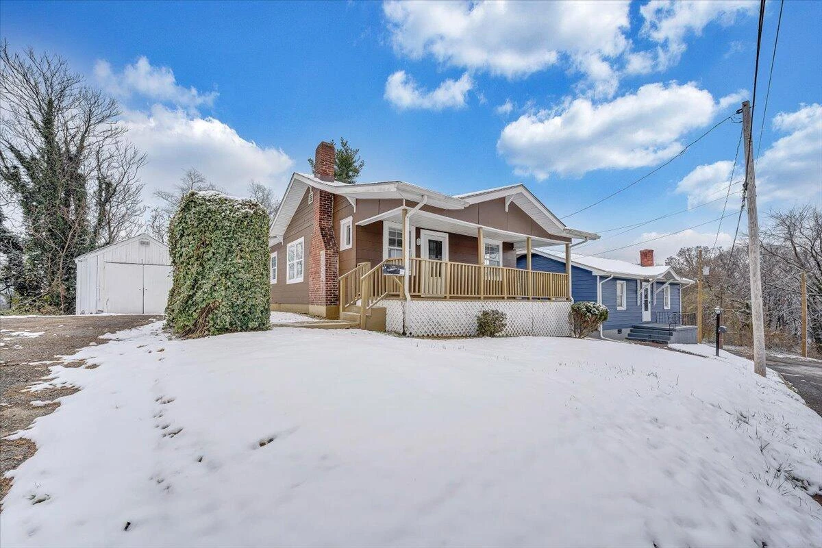 1507 Gladstone AVE - Photo 29