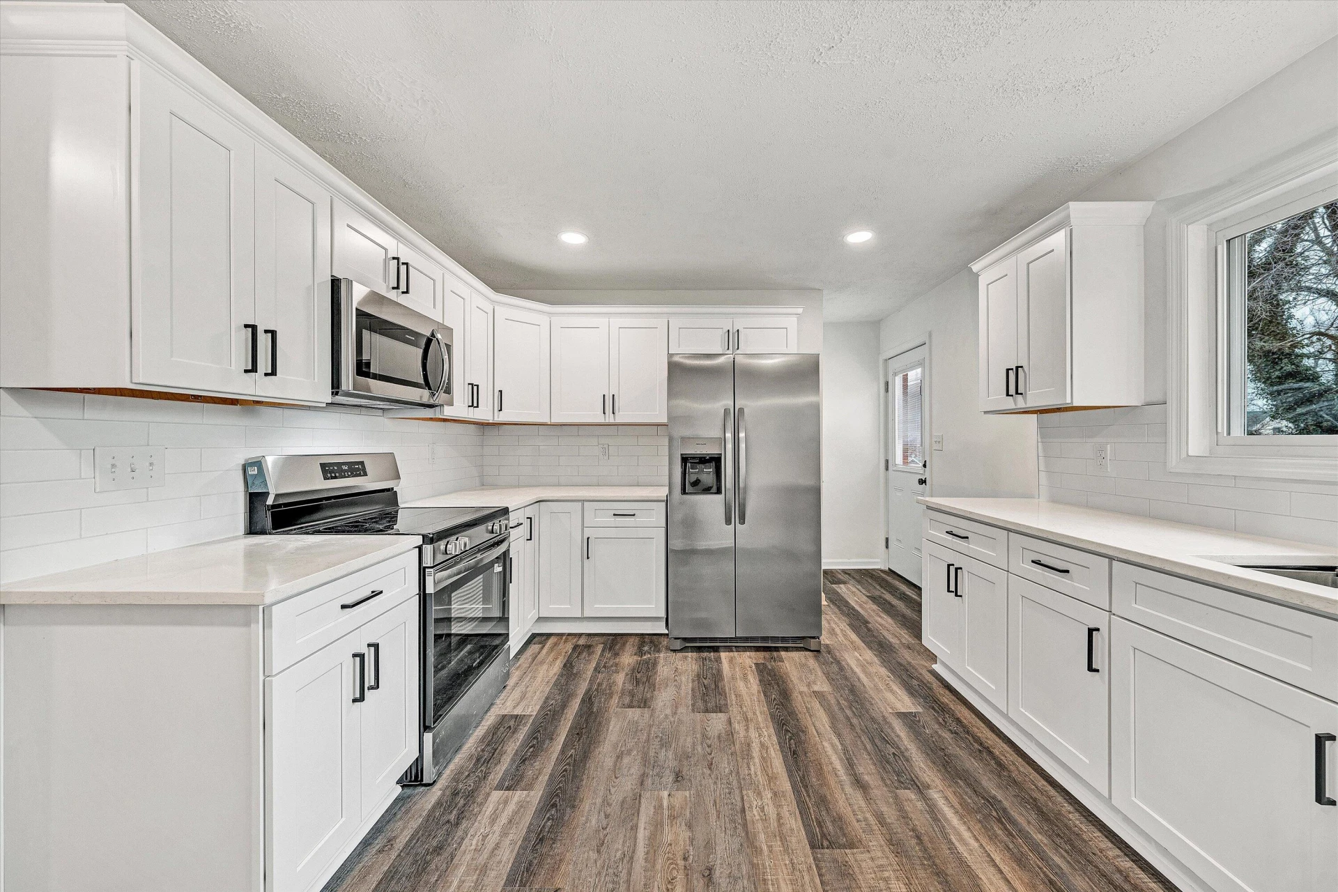 2233 Byrd AVE - Photo 9