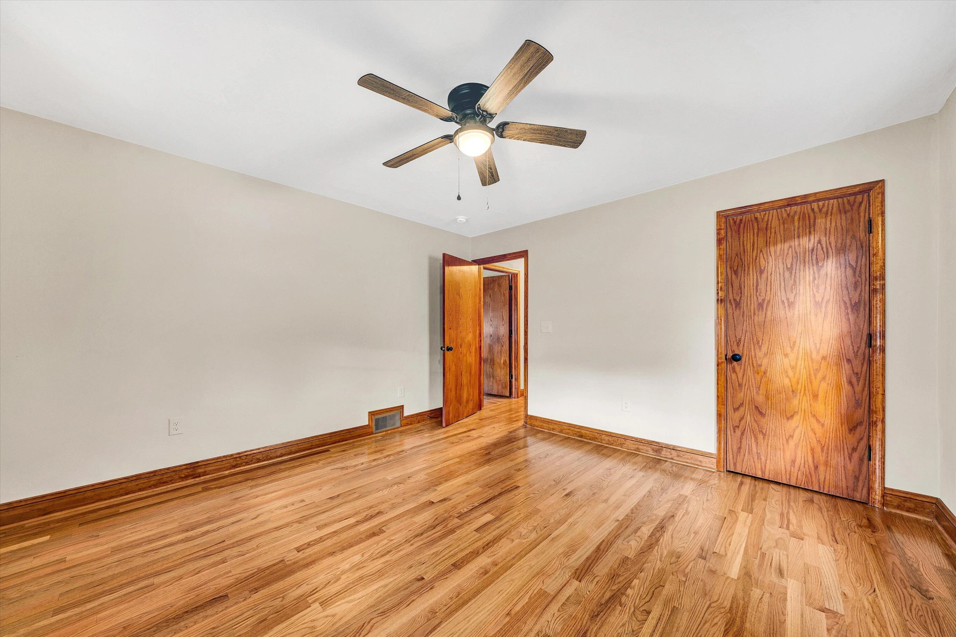 79 Holcombe AVE - Photo 14