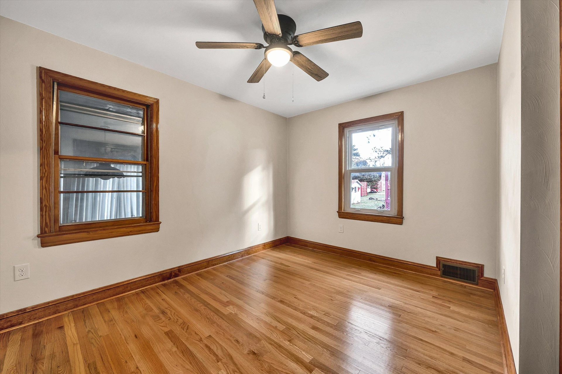 79 Holcombe AVE - Photo 17