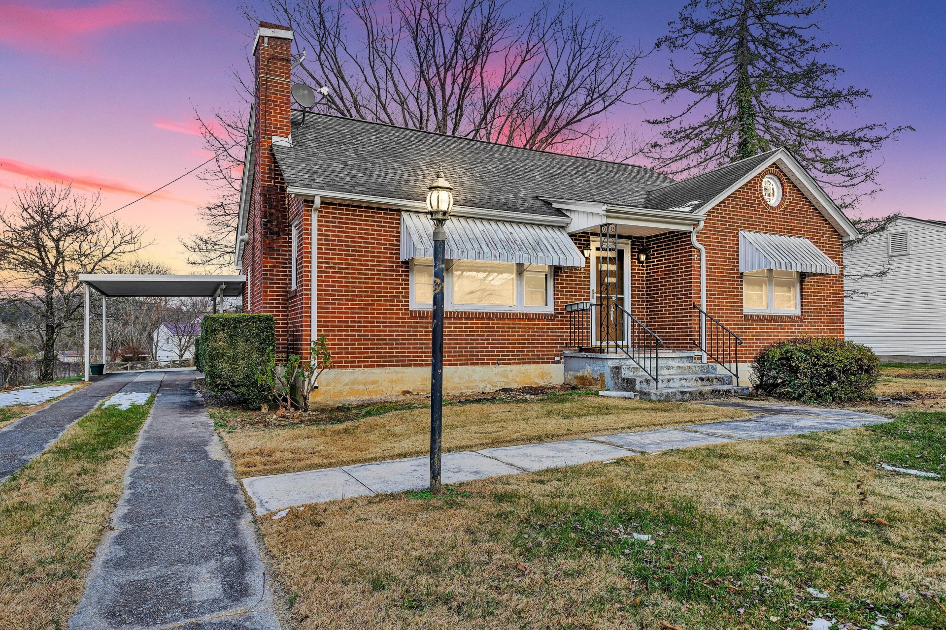 79 Holcombe AVE - Photo 3