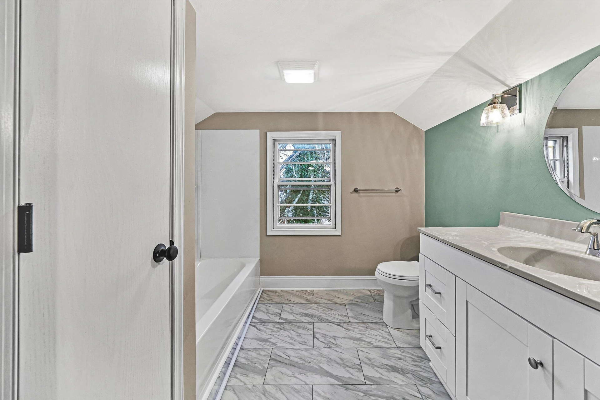 79 Holcombe AVE - Photo 23