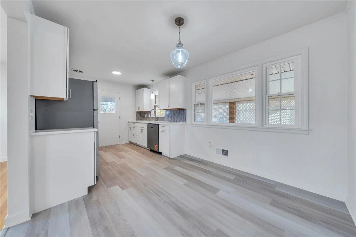 3302 Frontier RD - Photo 13
