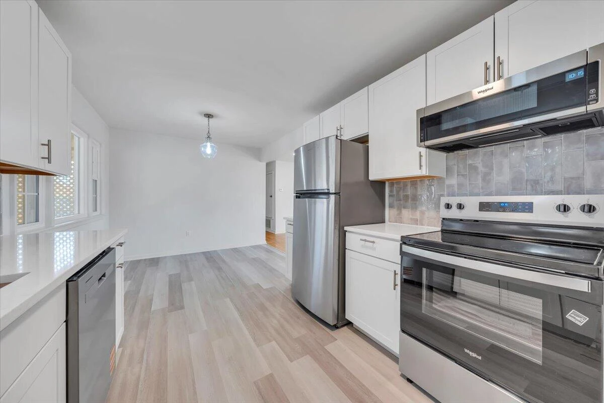 3302 Frontier RD - Photo 16