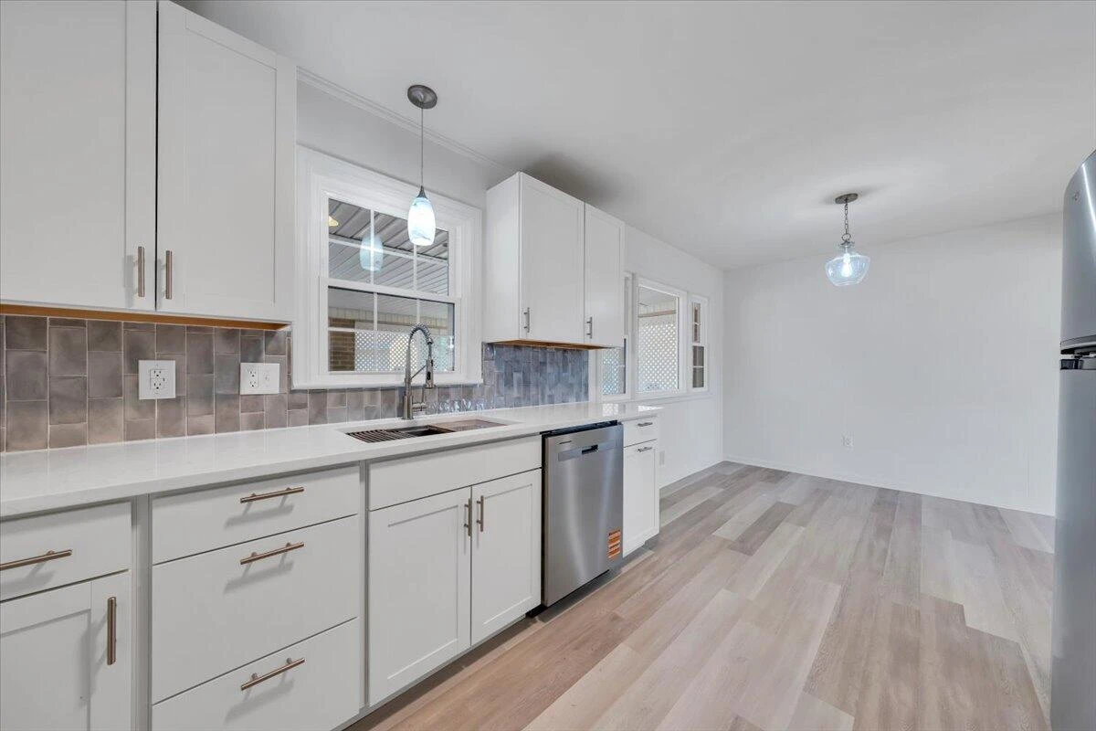 3302 Frontier RD - Photo 17