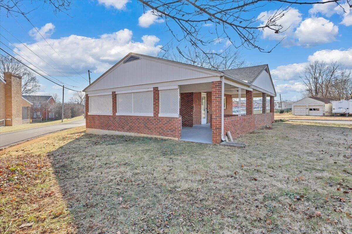 3302 Frontier RD - Photo 5