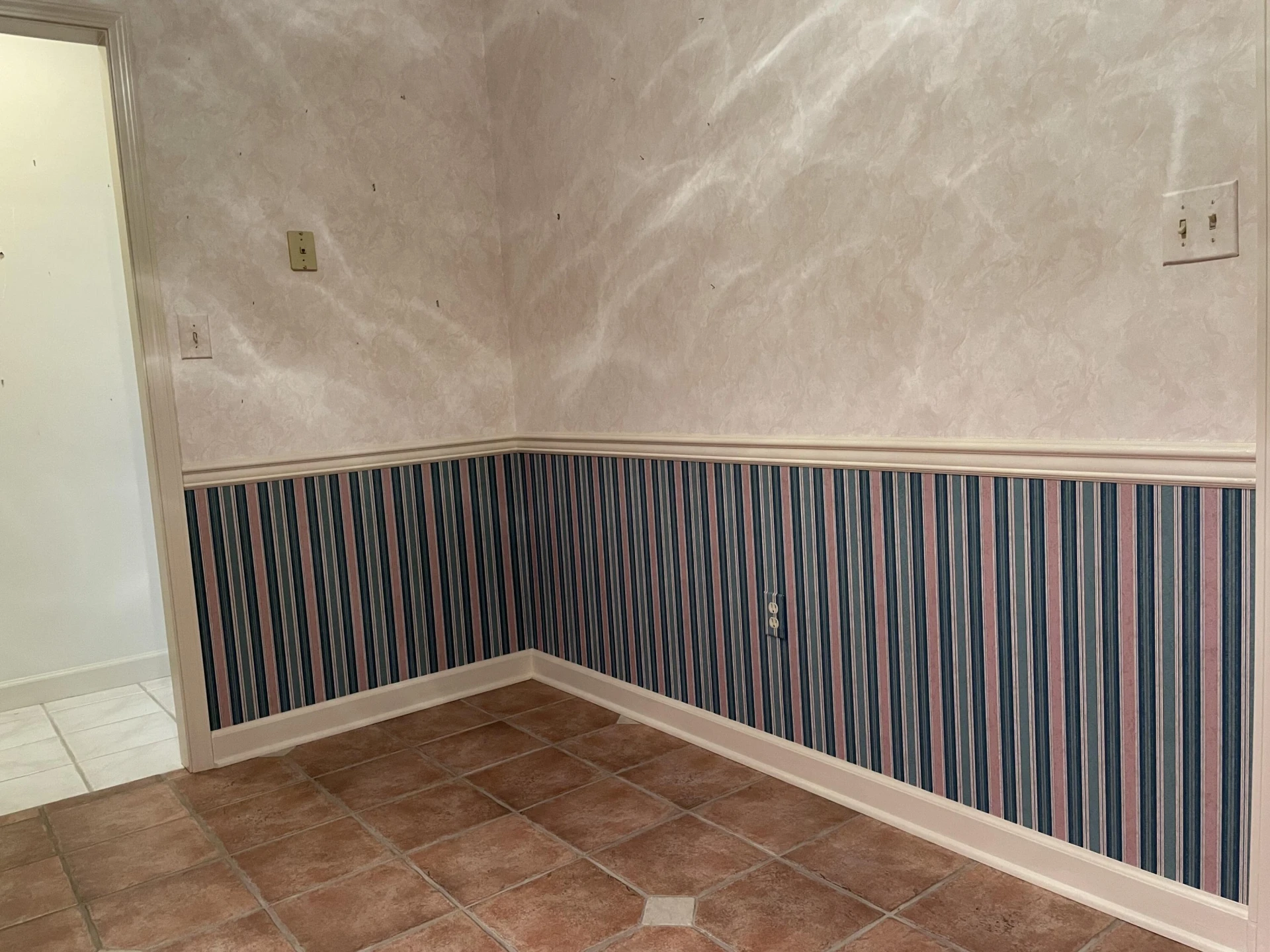 4621 Heather DR #211 - Photo 14