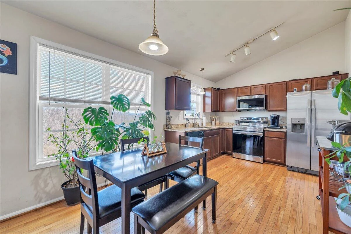 317 Timothy LN - Photo 15