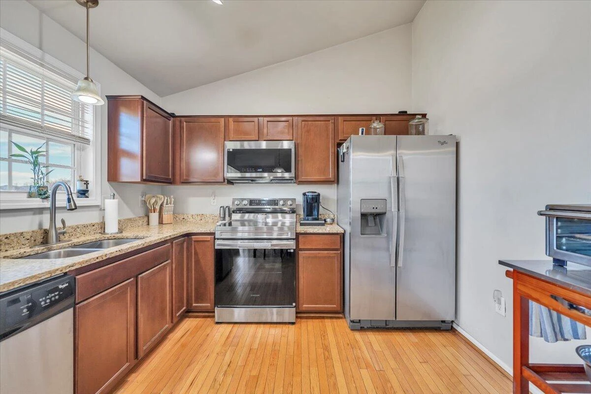 317 Timothy LN - Photo 17