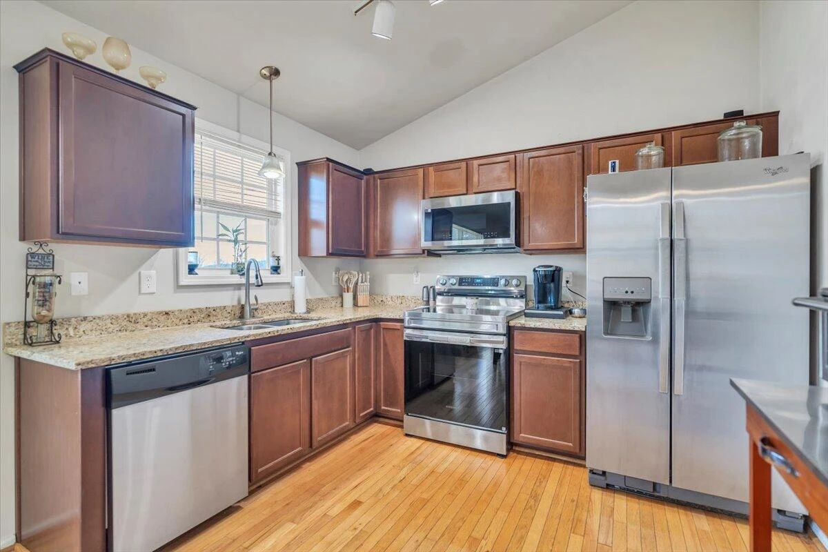317 Timothy LN - Photo 18