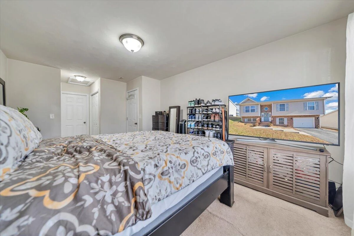 317 Timothy LN - Photo 23