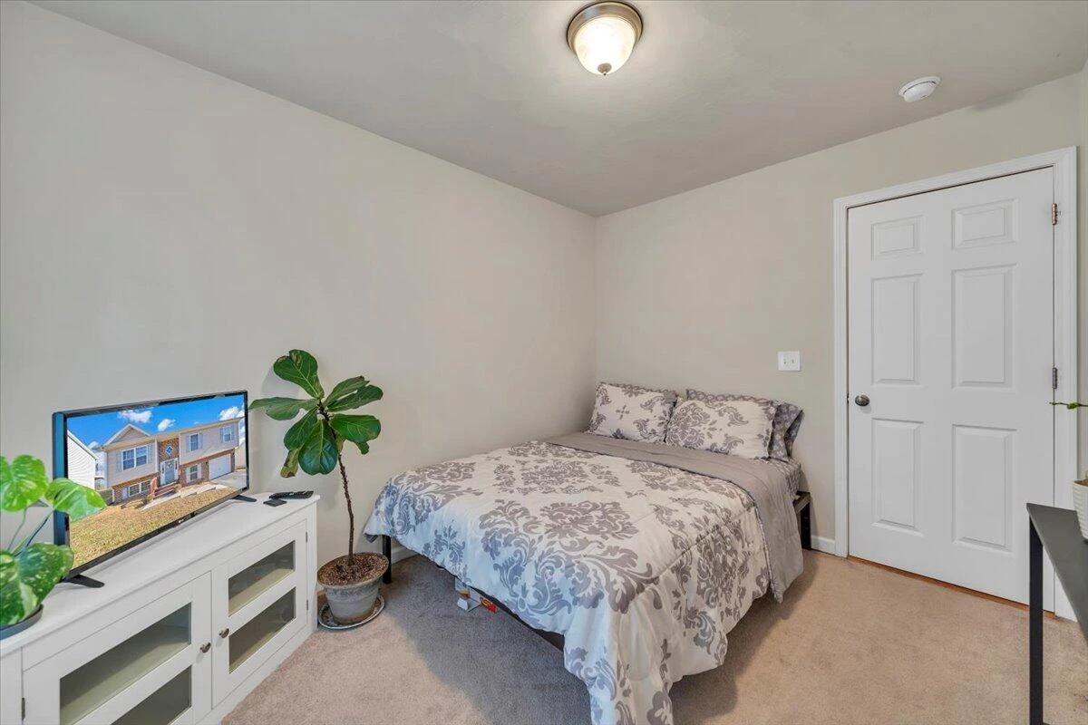 317 Timothy LN - Photo 26