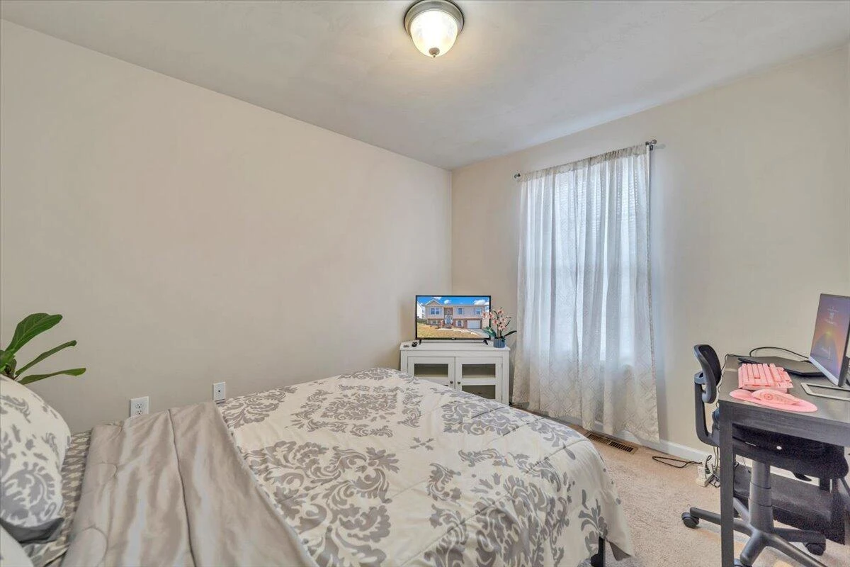 317 Timothy LN - Photo 27