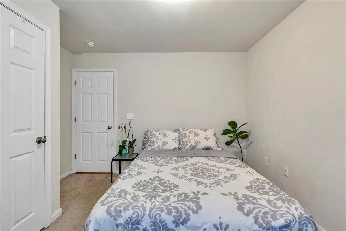 317 Timothy LN - Photo 28