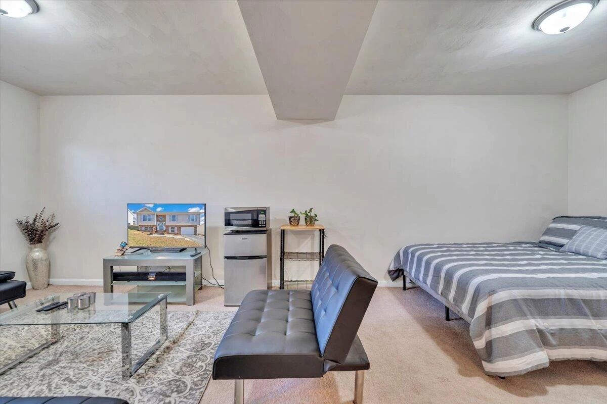 317 Timothy LN - Photo 34